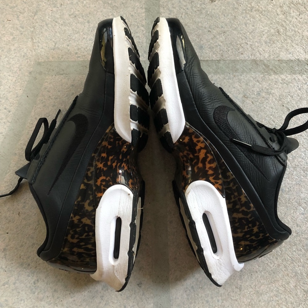 Nike Air